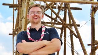 Jesse and the art of pioneering: building with wood and rope