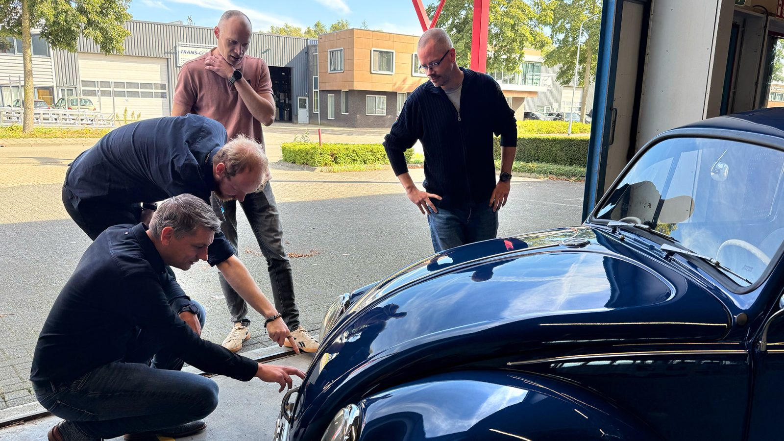 When Stefan brings his Cal-Look Beetle to work, his colleagues are immediately curious about the latest additions.